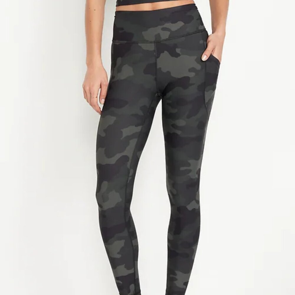 Old Navy High-Waisted PowerSoft 7/8 Pocket Leggings Camo Size Small Tall Inseam